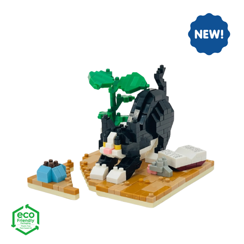 Sock Cat on base plate - ECO Friendly PKG - OUT OF STOCK: ETA Late Sep
